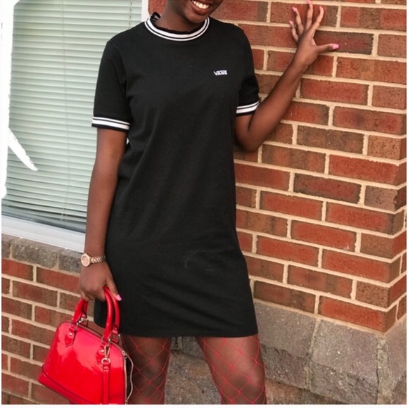 t shirt dress and vans